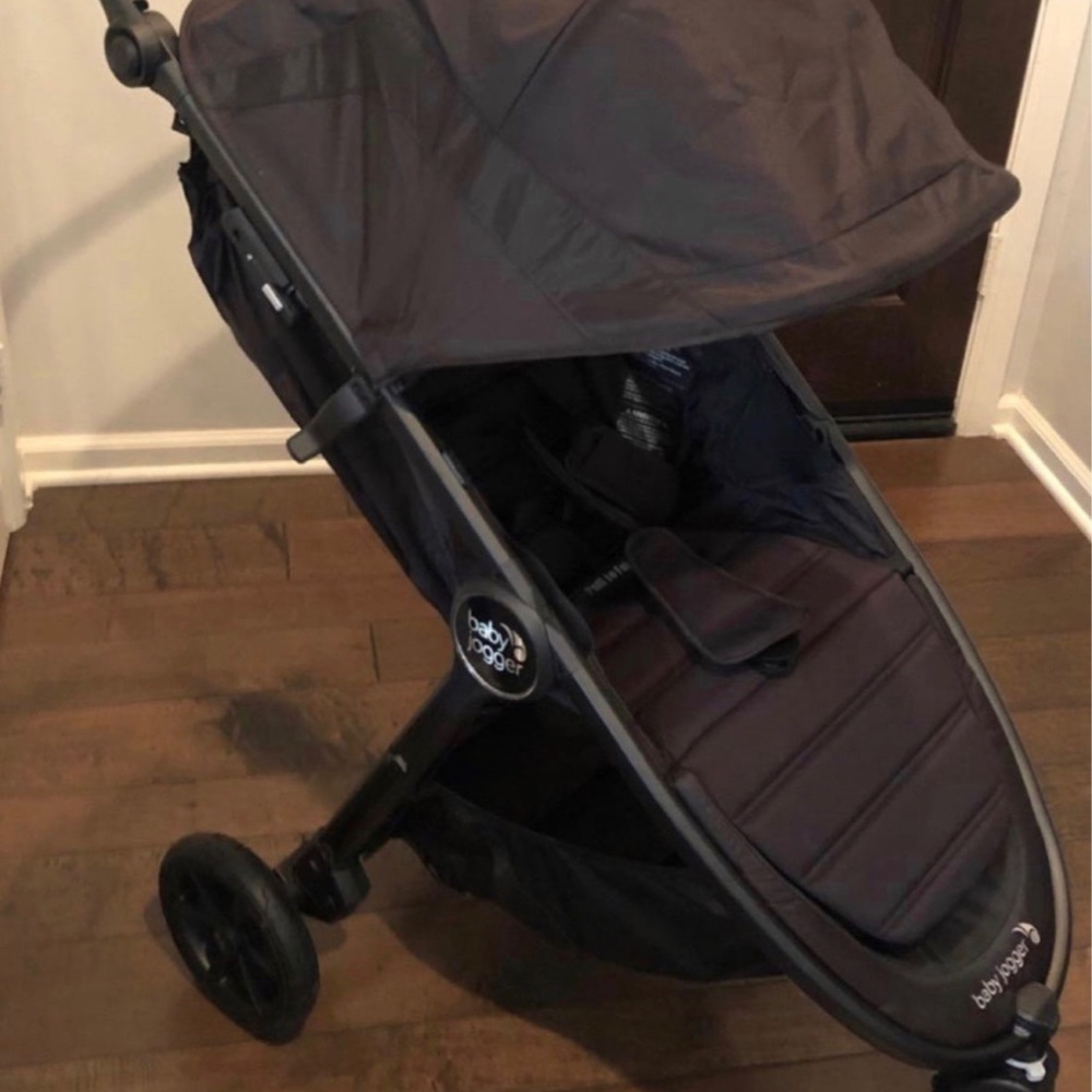 Brand New Baby Jogger City Mini GT2 all terrain Stroller